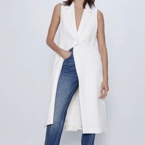 Zara White Sleeveless V-neck vest: XXL